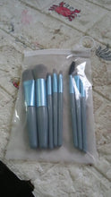 8-Piece Mini Makeup Brush Kit – Portable Premium Synthetic Set with Case (Mix Colors)