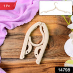 Foldable and non slip cloth hanger